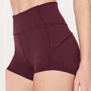 Lulu lemon in movement short